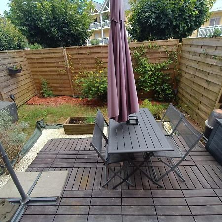Appartement T2 En Residence Securisee Oloron-Sainte-Marie Esterno foto