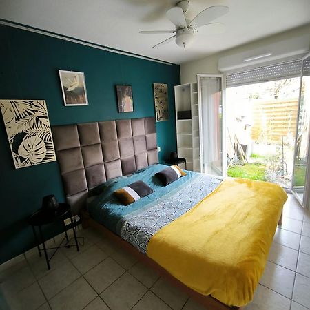 Appartement T2 En Residence Securisee Oloron-Sainte-Marie Esterno foto