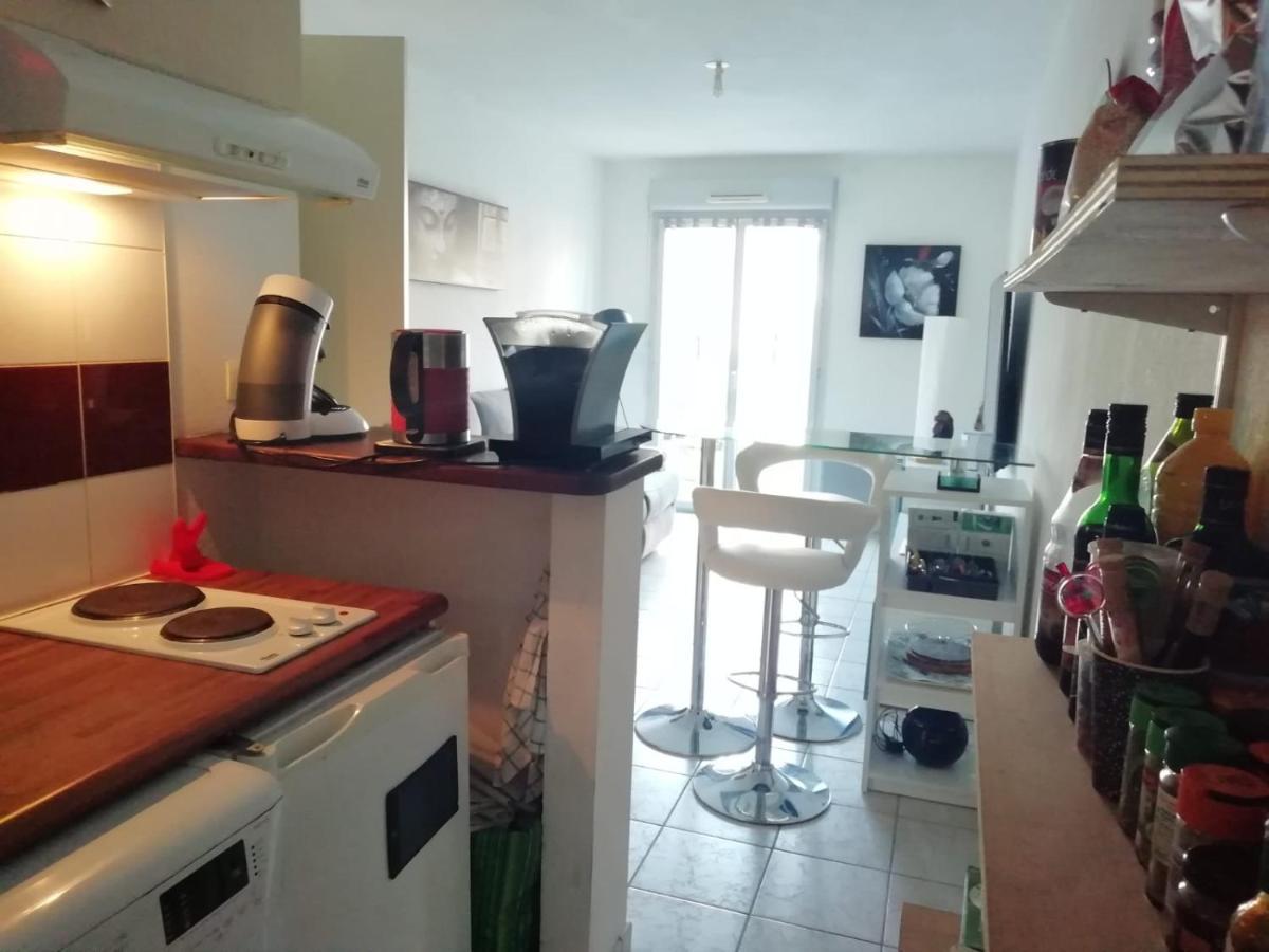 Appartement T2 En Residence Securisee Oloron-Sainte-Marie Esterno foto